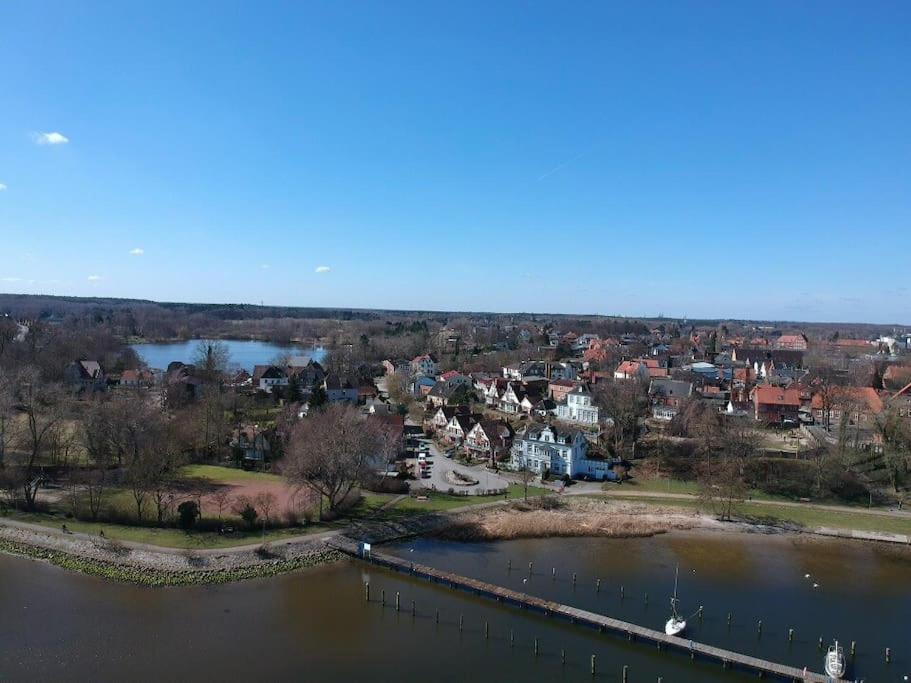 Apartmán Wohnen Am Seglerhafen Mit Traveblick Im Kontorhaus Viele Extras Lübeck Exteriér fotografie